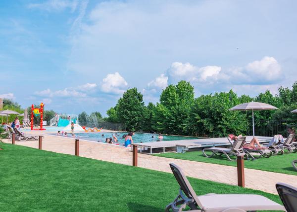 campingrivablu en early-booking-vacation-in-camping-village-with-pool-and-restaurant-on-lake-garda 016